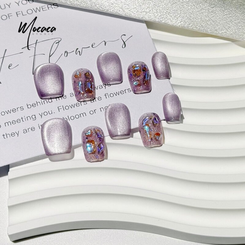 ã€ŒMOCACAã€Purple Cat Eye Press-On Nails â€“ Sparkling Crystal Short False Nails - Image 4
